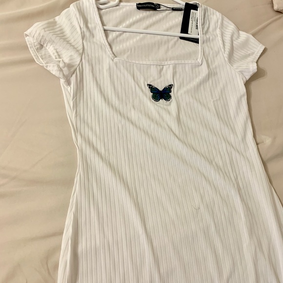 PrettyLittleThing bodycon dress - Picture 2 of 3